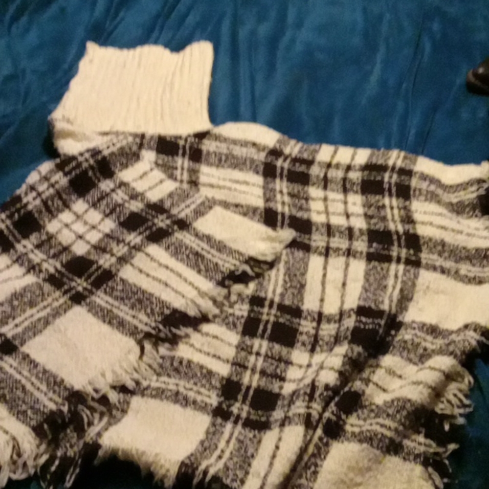 Sweater poncho